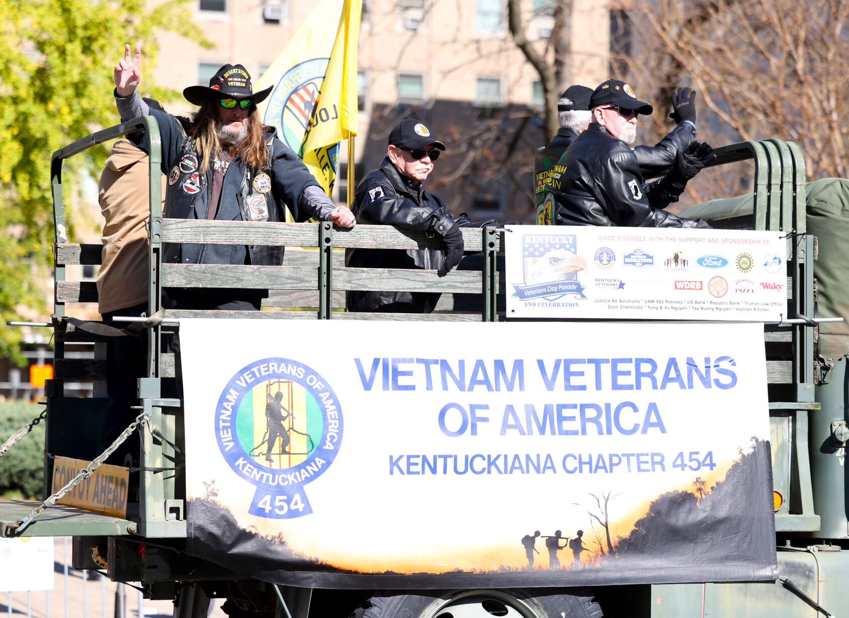 Vietnam veterans at parade.JPG